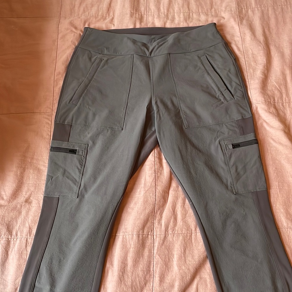 Athleta headlands hybrid cargo